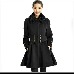 BETSEY JOHNSON NWOT Women’s black corset wool coat size 10
